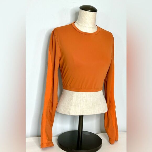 So Real GSUWOO GFS Long Sleeve Orange Ribbed Crop Top size Large - Picture 2 of 11